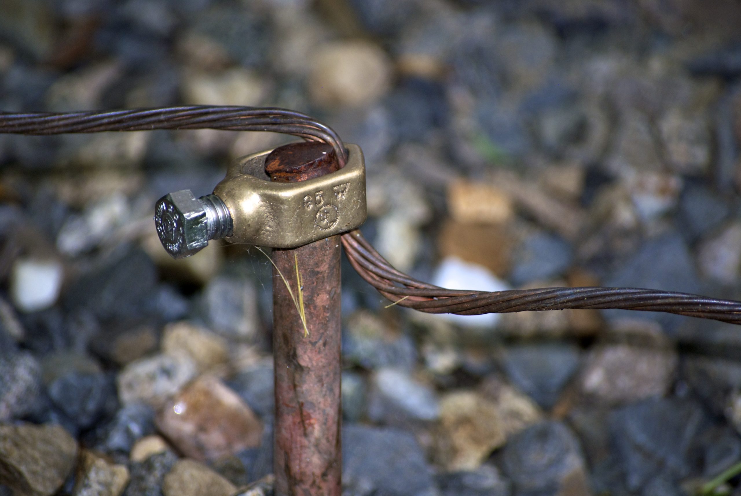 Ohm Grounding Block Installation