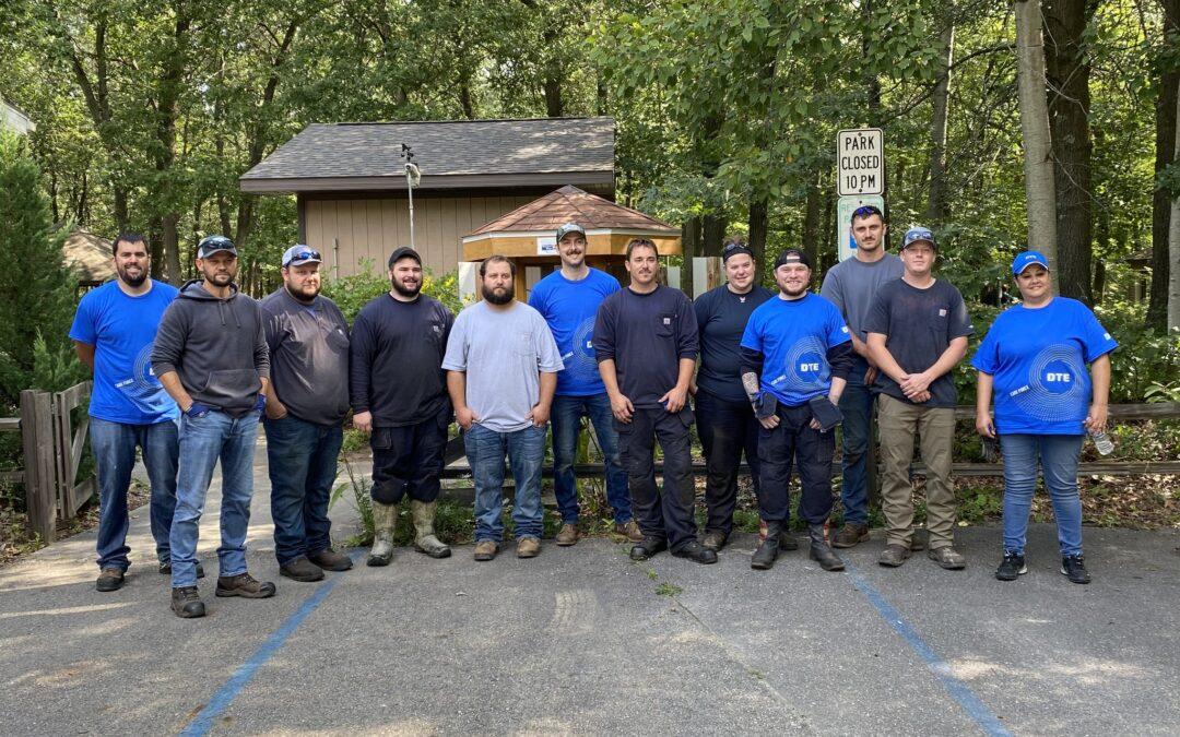 Wind technicians volunteer at local nature center