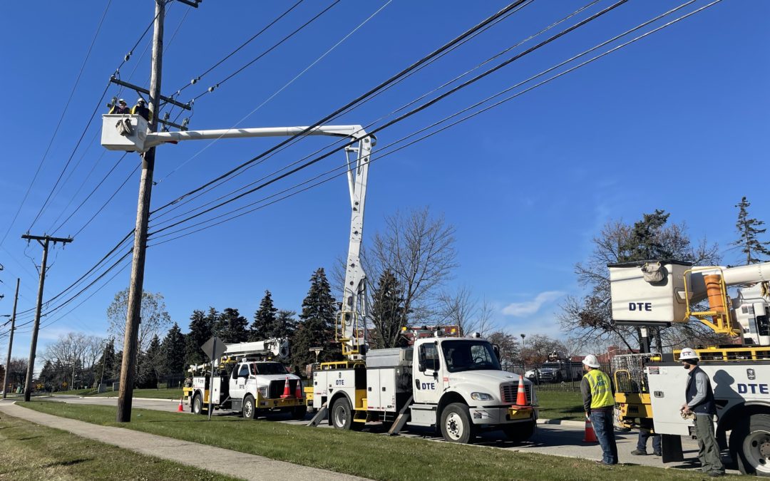 Line workers take safety precaution when restoring power in Southfield