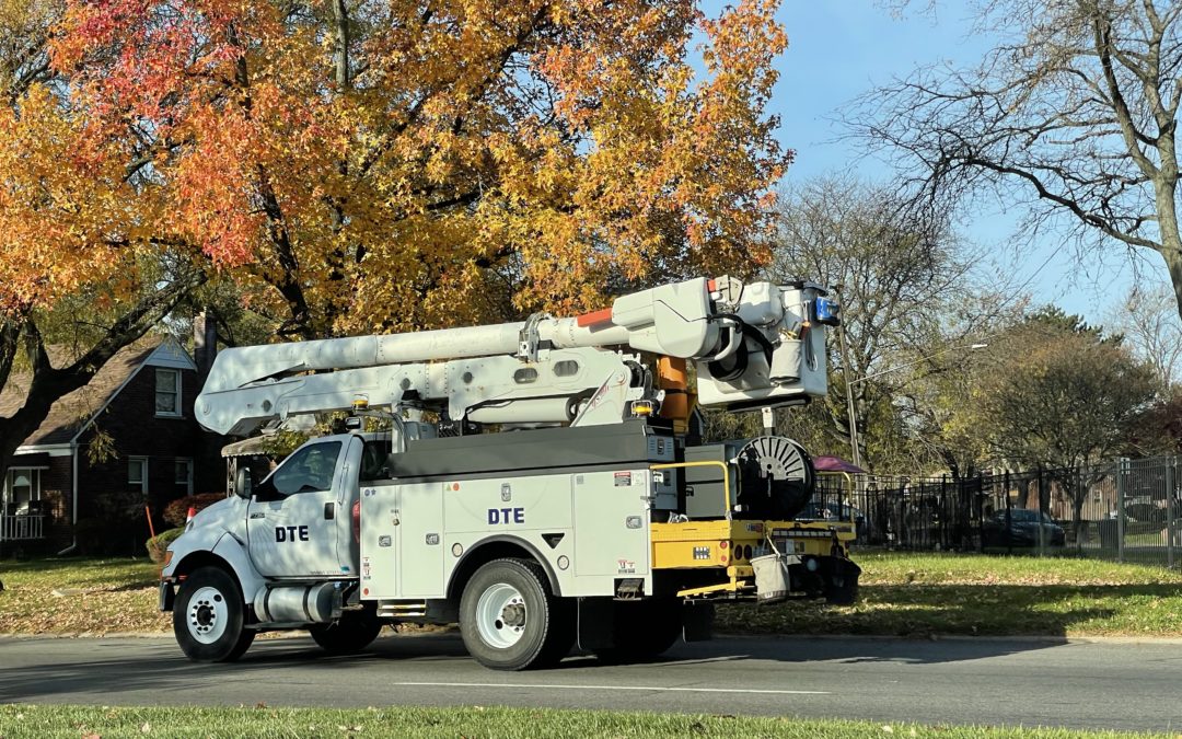 Line workers update infrastructure in Harper Woods to improve reliability
