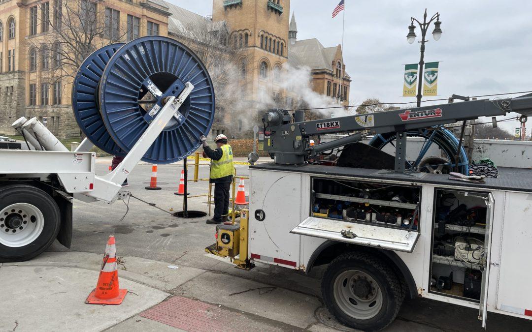 DTE crew installs new cable in Detroit to boost reliability