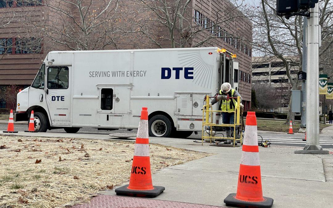 DTE crew installs new cabling to upgrade system near Detroit Medical Center