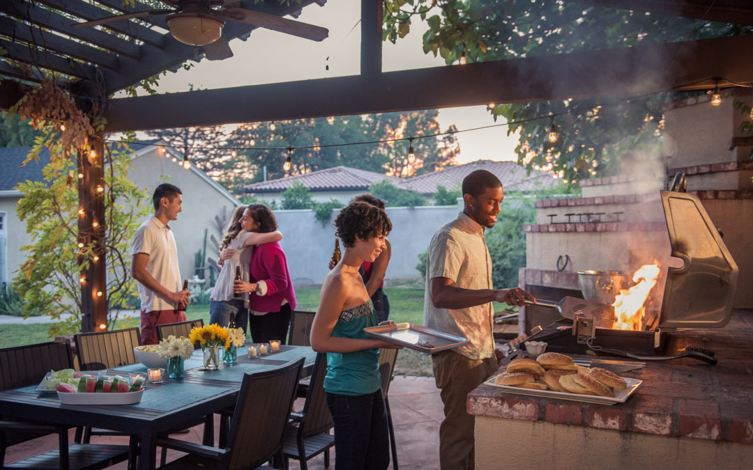 4 reasons why natural gas is the best choice for summertime grilling